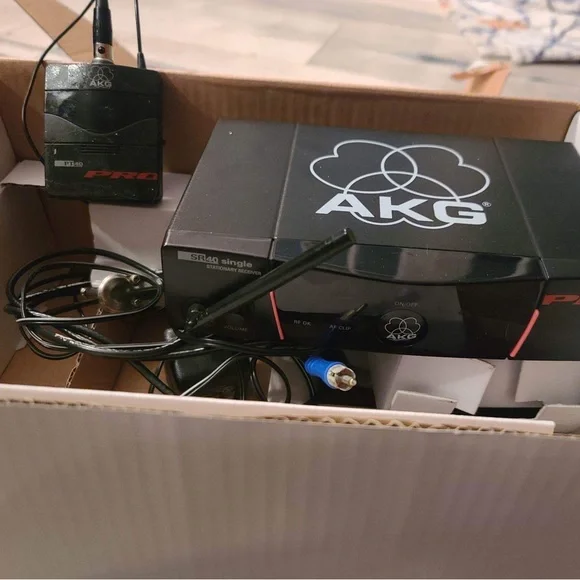 Presenter Set - Picture 3 of 3